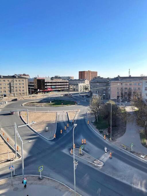 New Apartment With A View In The Town Center Narva Esterno foto