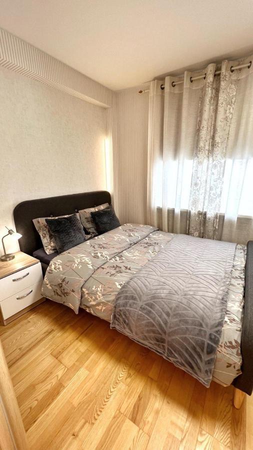 New Apartment With A View In The Town Center Narva Esterno foto