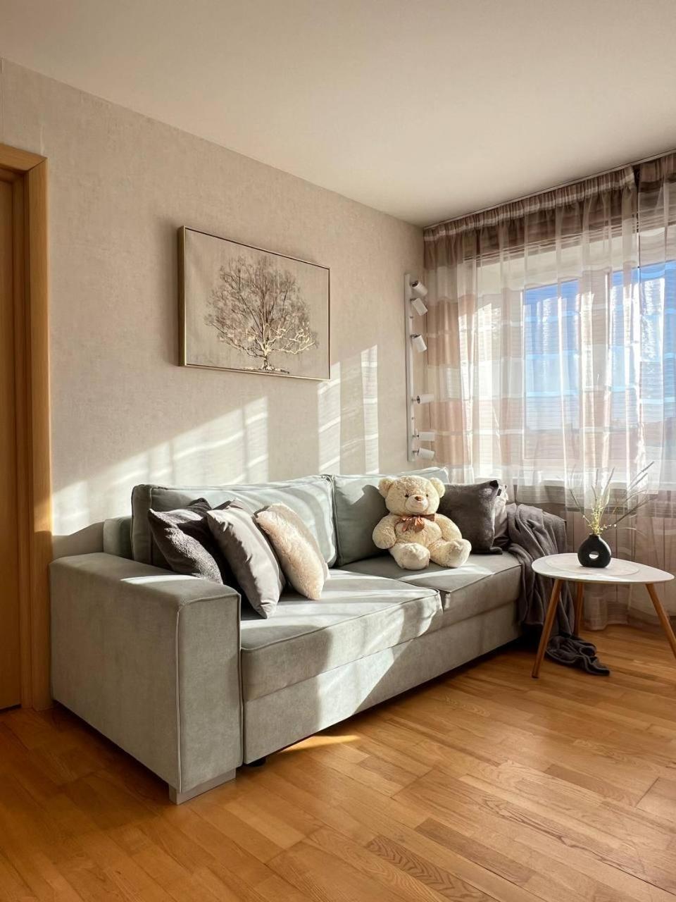 New Apartment With A View In The Town Center Narva Esterno foto